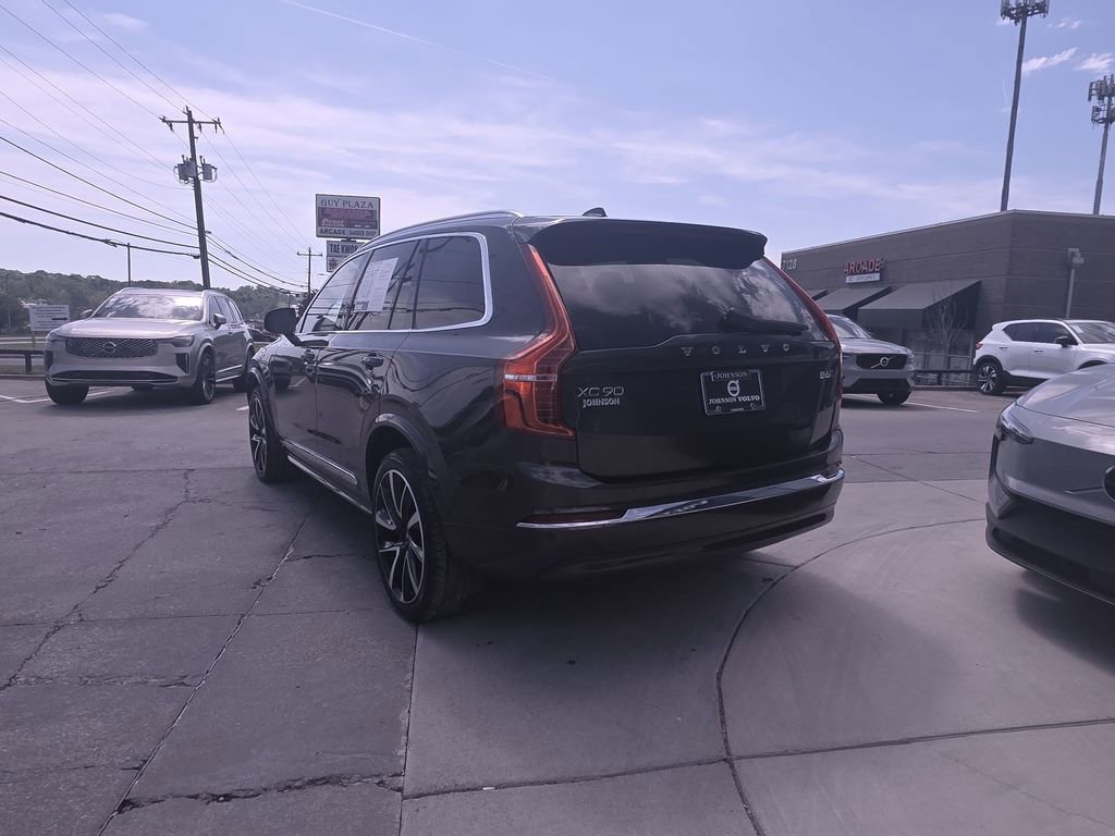 Used 2023 Volvo XC90 B6 Plus w/ Protection Package AWD/4WD image 9