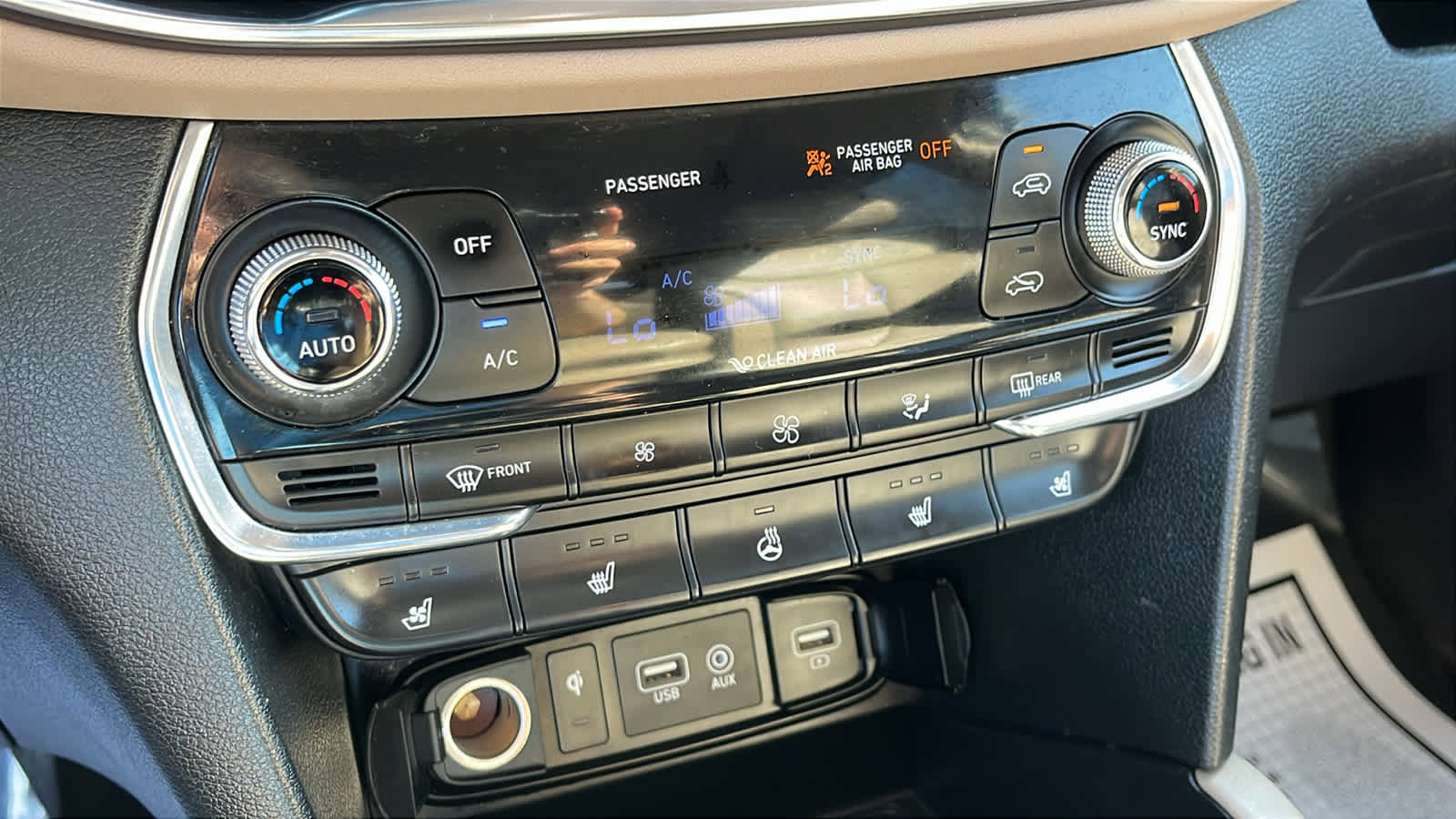 Used 2019 Hyundai Santa Fe AWD image 19