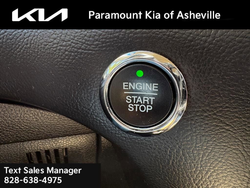 Used 2019 Ford Edge SEL w/ Equipment Group 201A AWD/4WD image 12