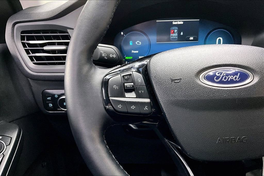 Used 2025 Ford Escape SE w/ PHEV Premium Package image 10