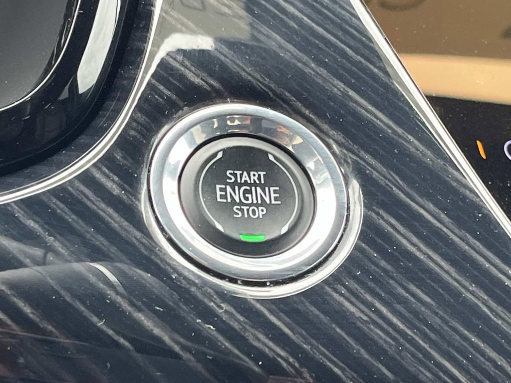 Certified 2024 Cadillac XT6 Premium Luxury image 35