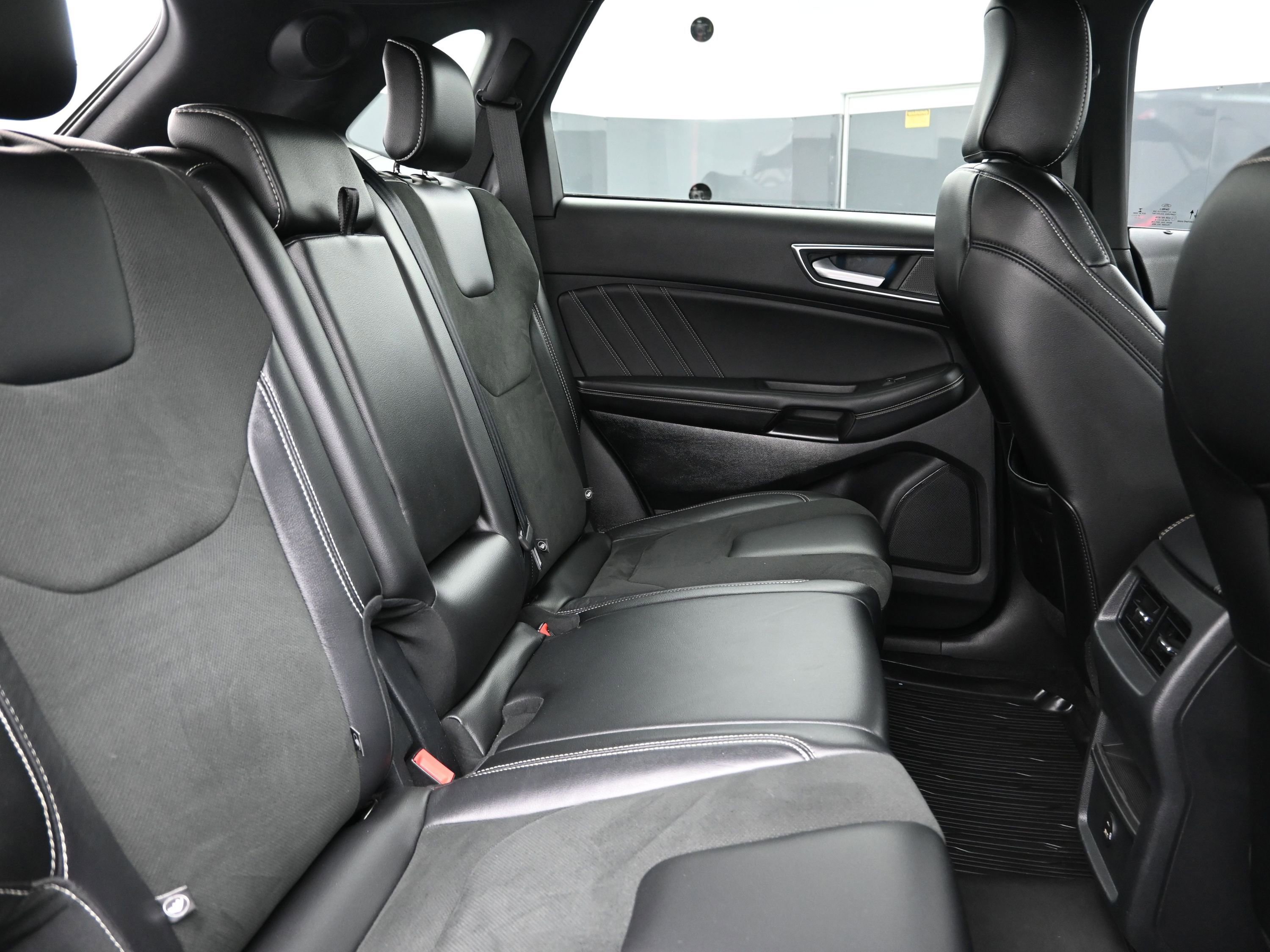 Used 2021 Ford Edge ST AWD/4WD image 25