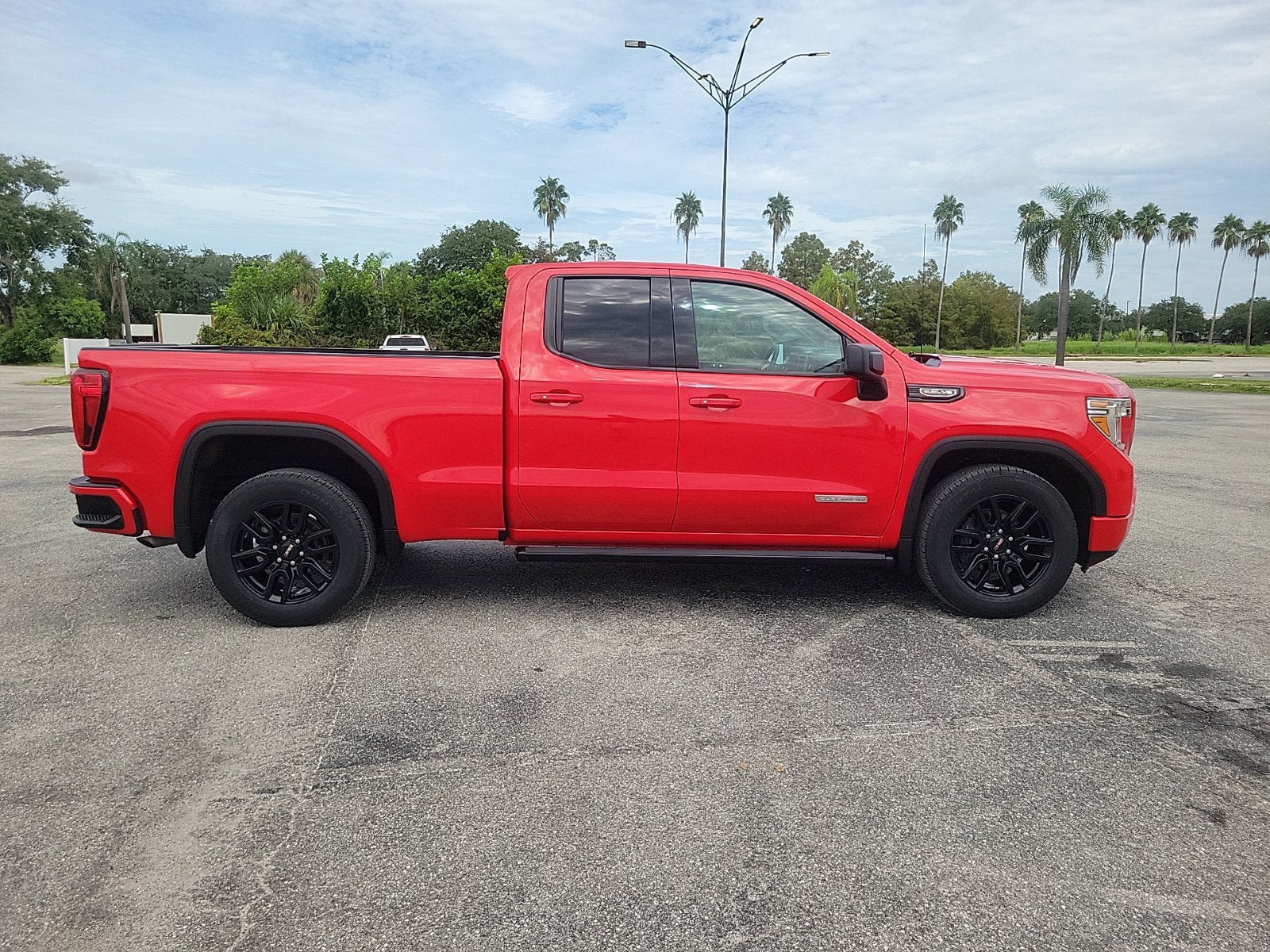 Certified 2019 GMC Sierra 1500 Elevation w/ Elevation Value Package RWD image 5