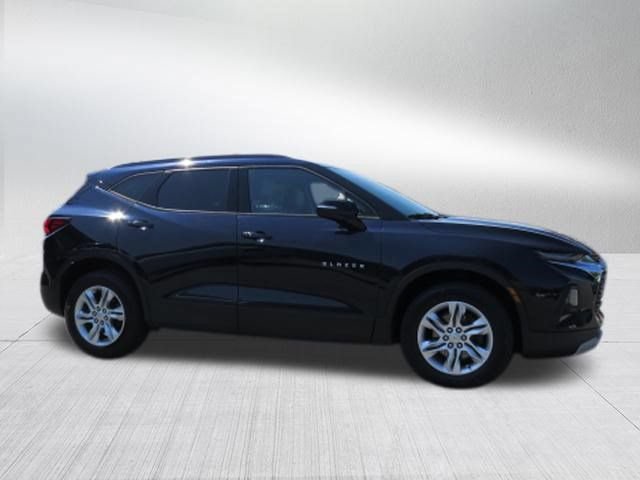 Used 2021 Chevrolet Blazer LT FWD image 2