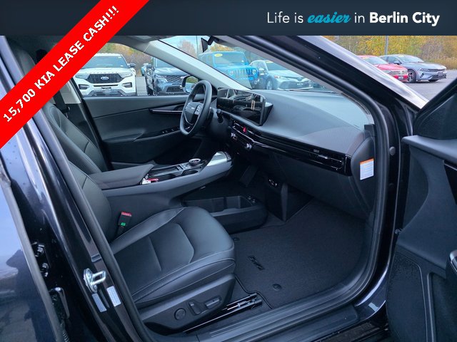 New 2025 Kia EV6 Wind image 11