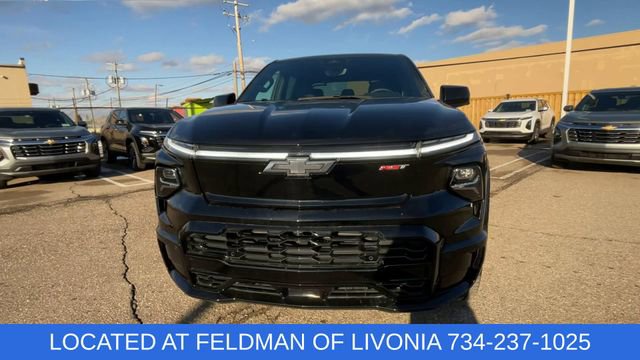 Certified 2024 Chevrolet Silverado EV RST image 3