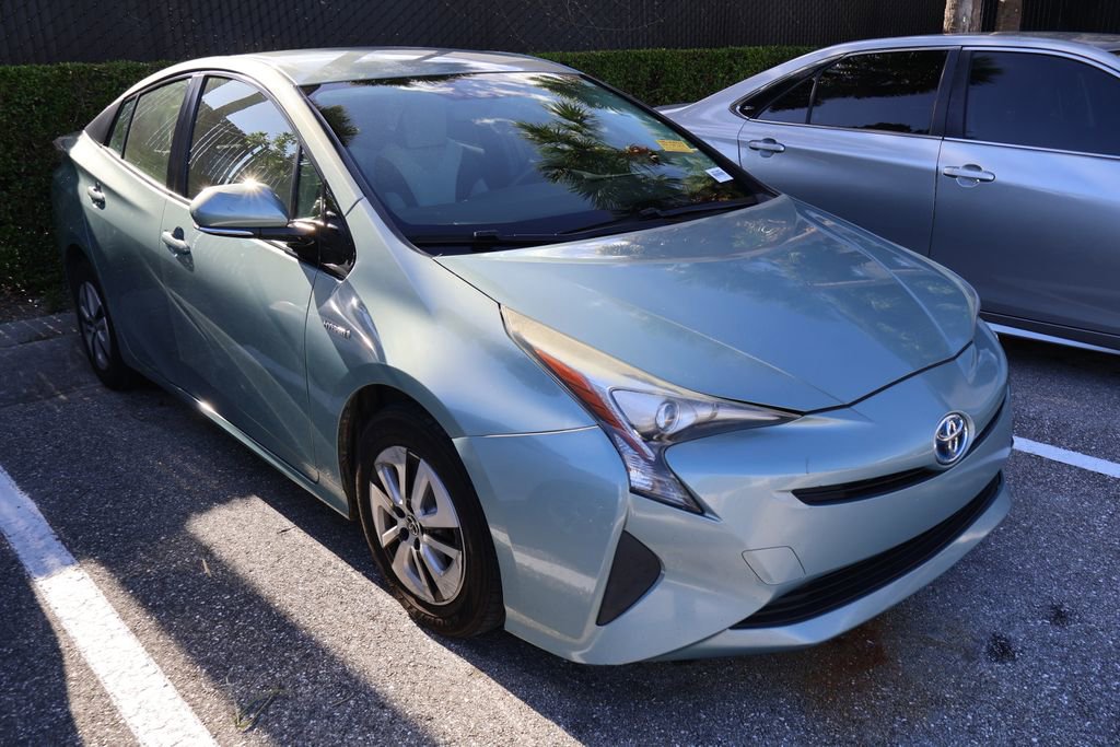 Used 2016 Toyota Prius Two FWD image 6