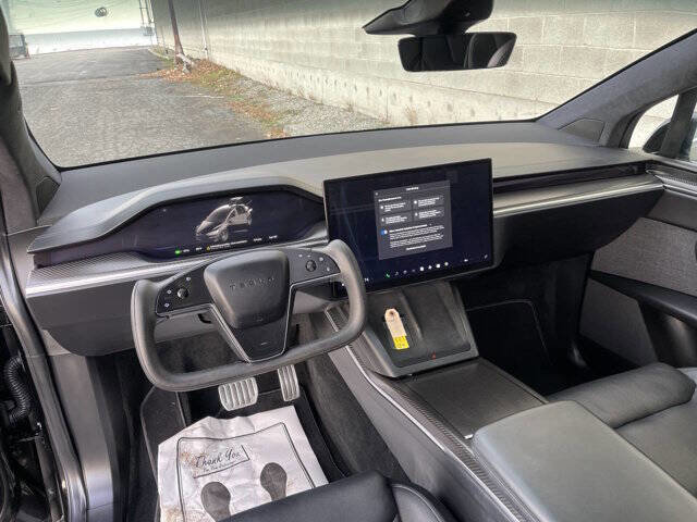 Used 2022 Tesla Model X Plaid AWD/4WD image 12