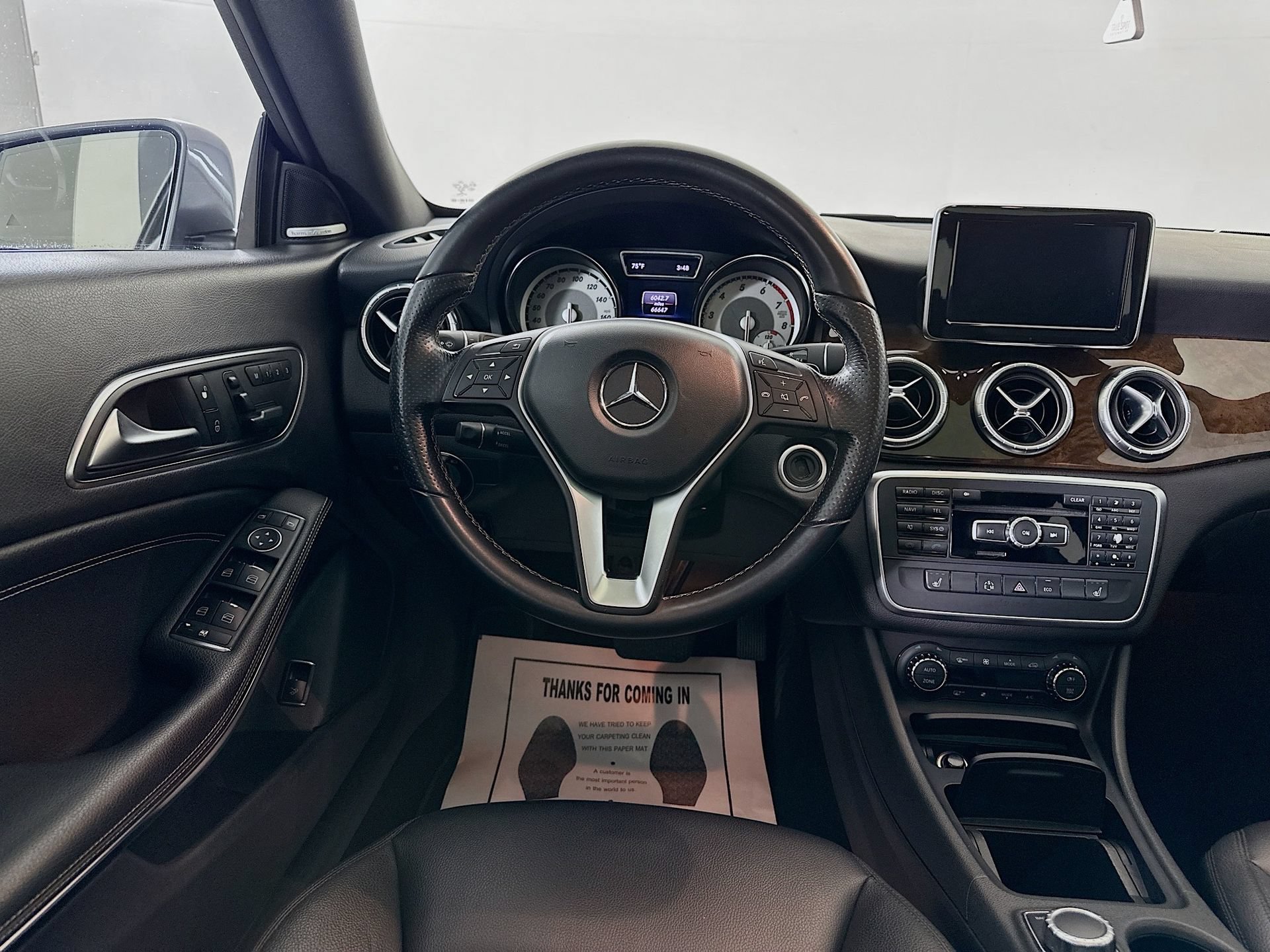Used 2014 Mercedes-Benz CLA 250 image 25