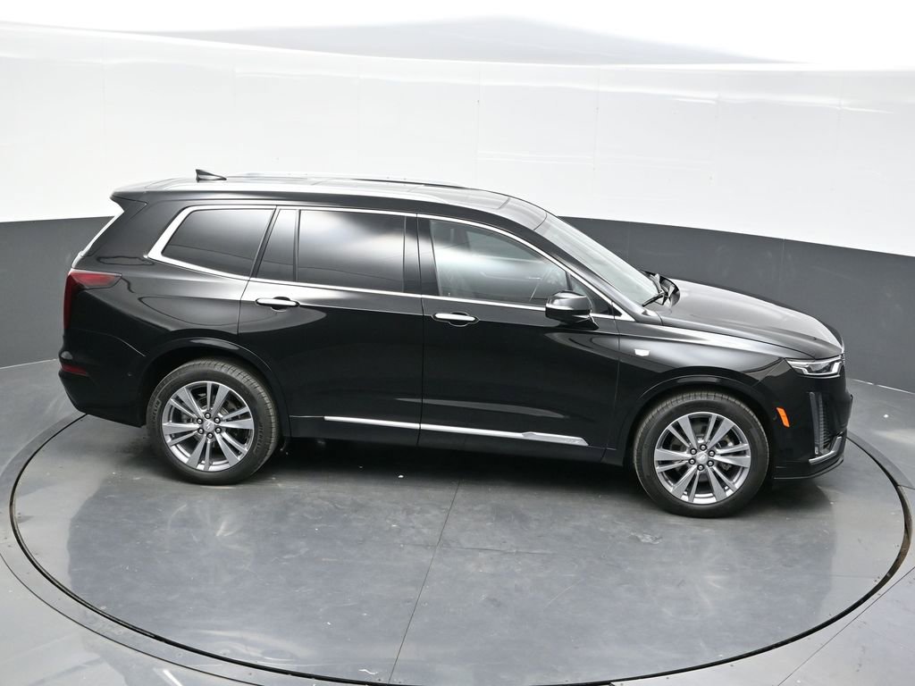 Certified 2025 Cadillac XT6 Premium Luxury w/ Platinum Package image 40