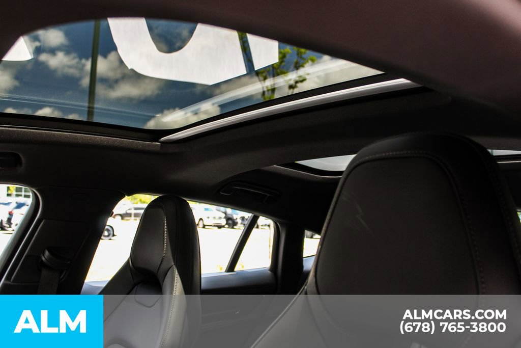 Used 2025 Porsche Panamera 4 image 22