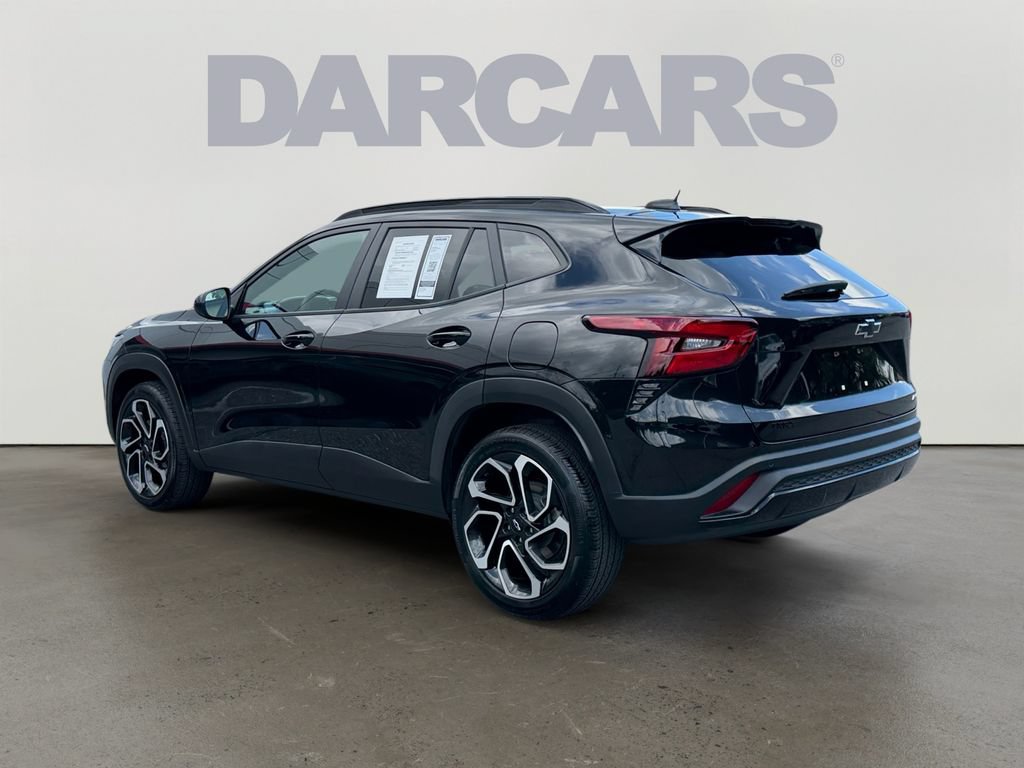 Used 2026 Chevrolet Trax RS w/ Sunroof Package FWD image 5