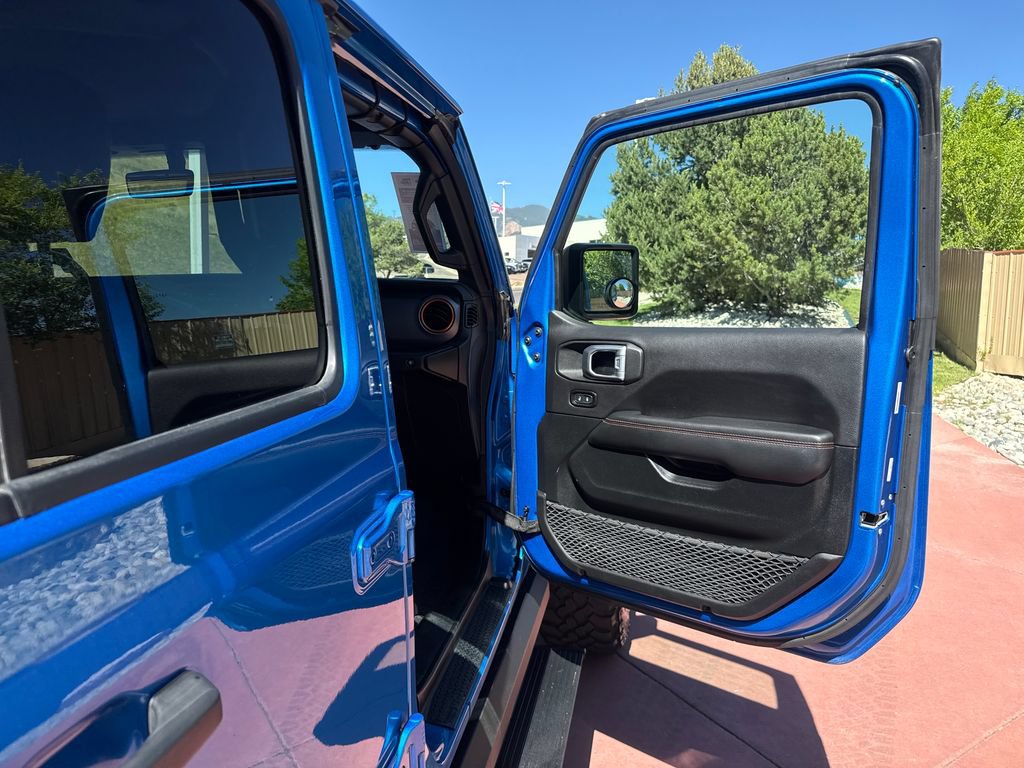 Used 2020 Jeep Gladiator Mojave AWD/4WD image 28