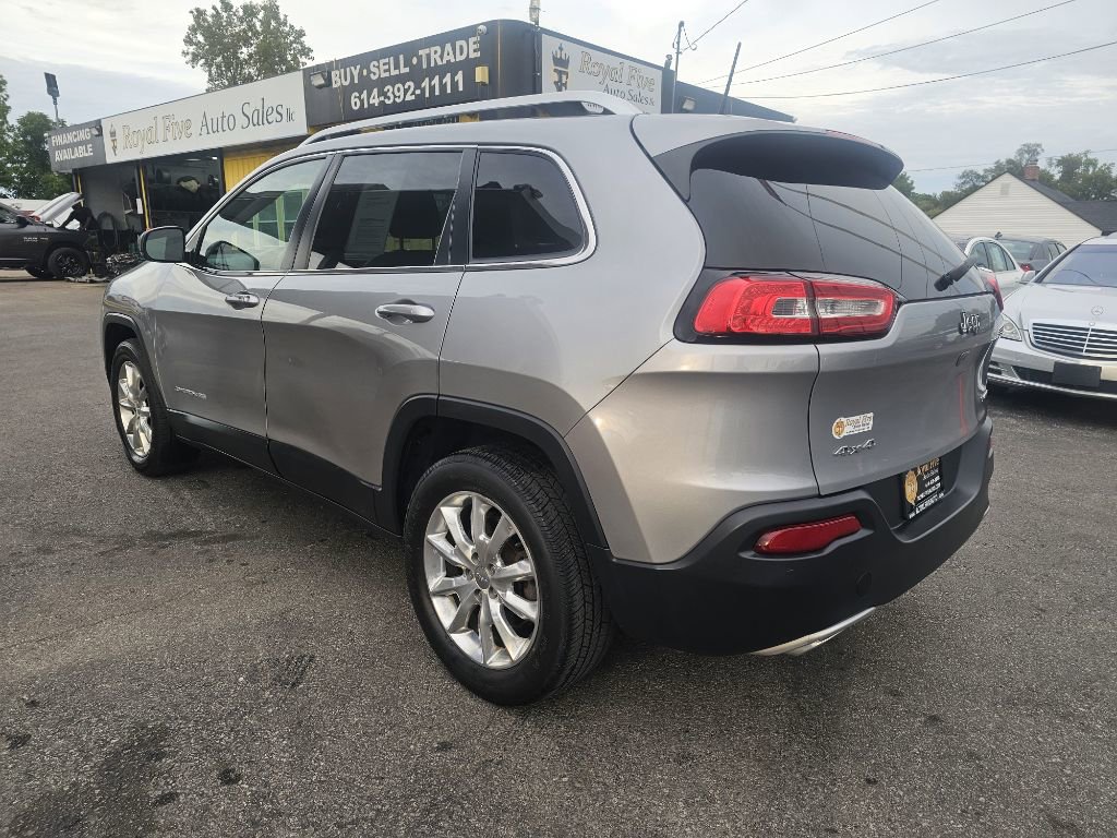 Used 2016 Jeep Cherokee Limited image 15