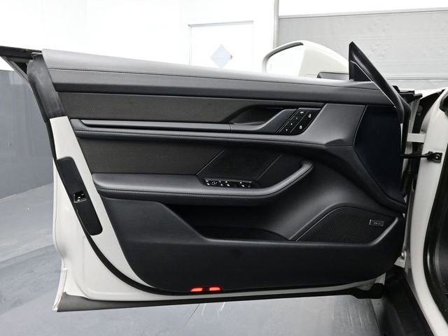 Certified 2024 Porsche Taycan GTS image 7