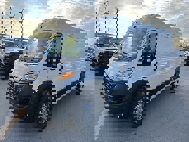 Used 2024 RAM ProMaster 2500 w/ Convenience Group image 2
