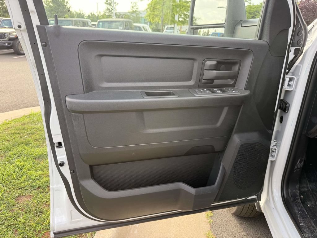New 2026 RAM 3500 Tradesman AWD/4WD image 30