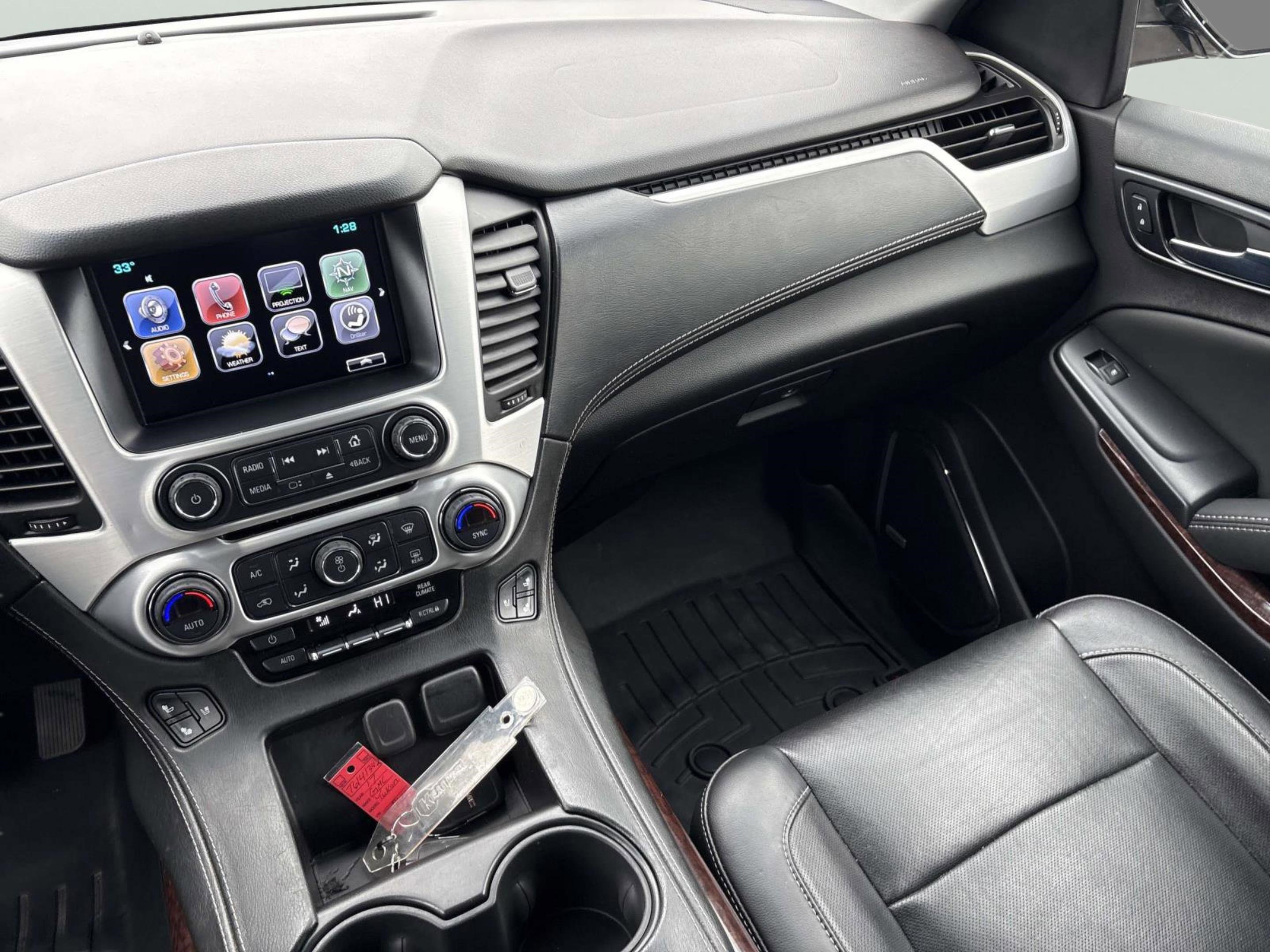 Used 2017 GMC Yukon SLT image 15