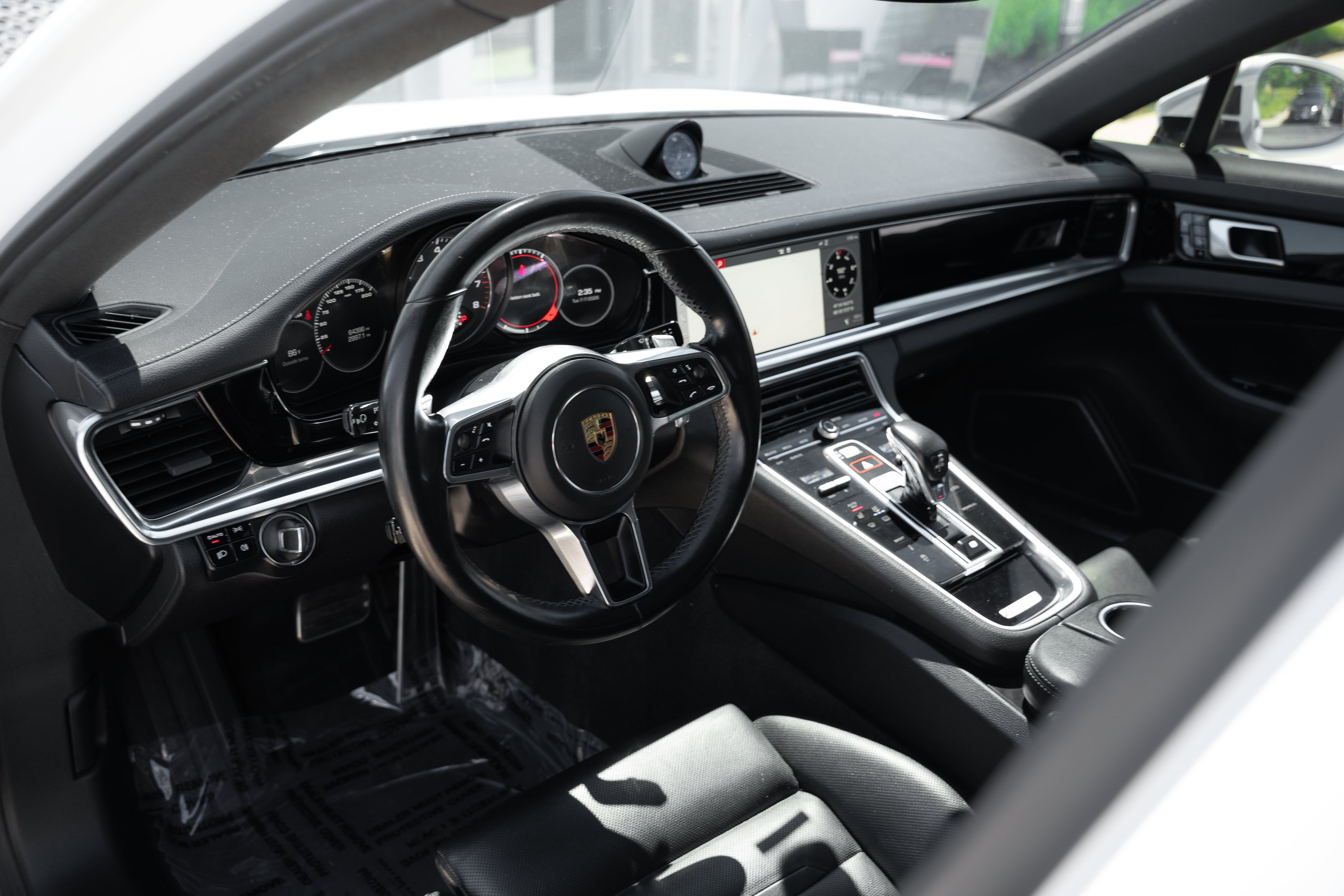 Used 2018 Porsche Panamera 4S AWD/4WD image 10