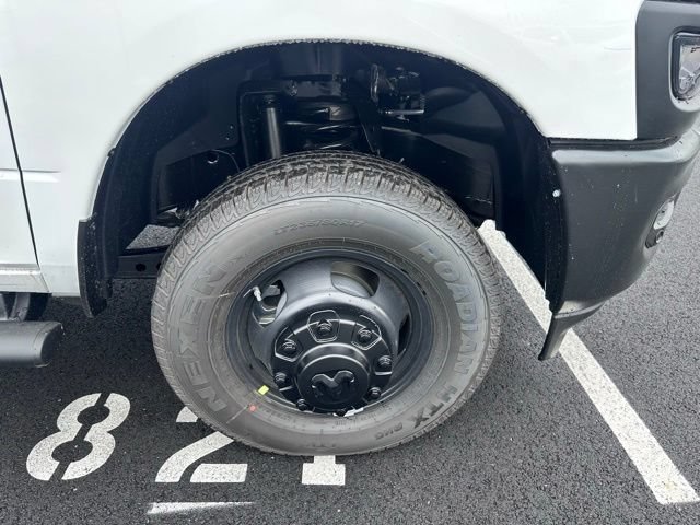 New 2026 RAM 3500 Tradesman AWD/4WD image 12