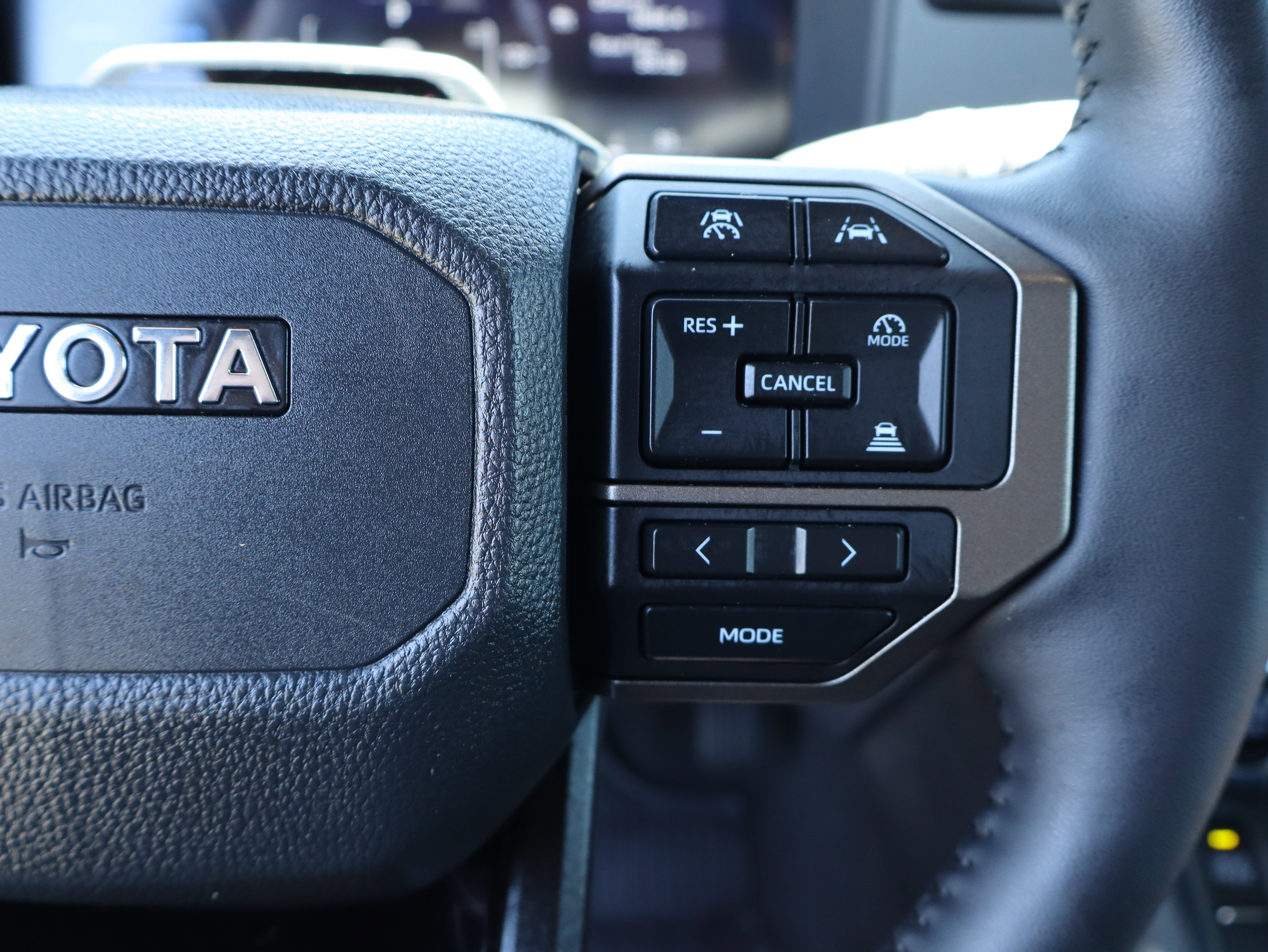 Used 2026 Toyota Land Cruiser w/ Premium Package AWD/4WD image 29