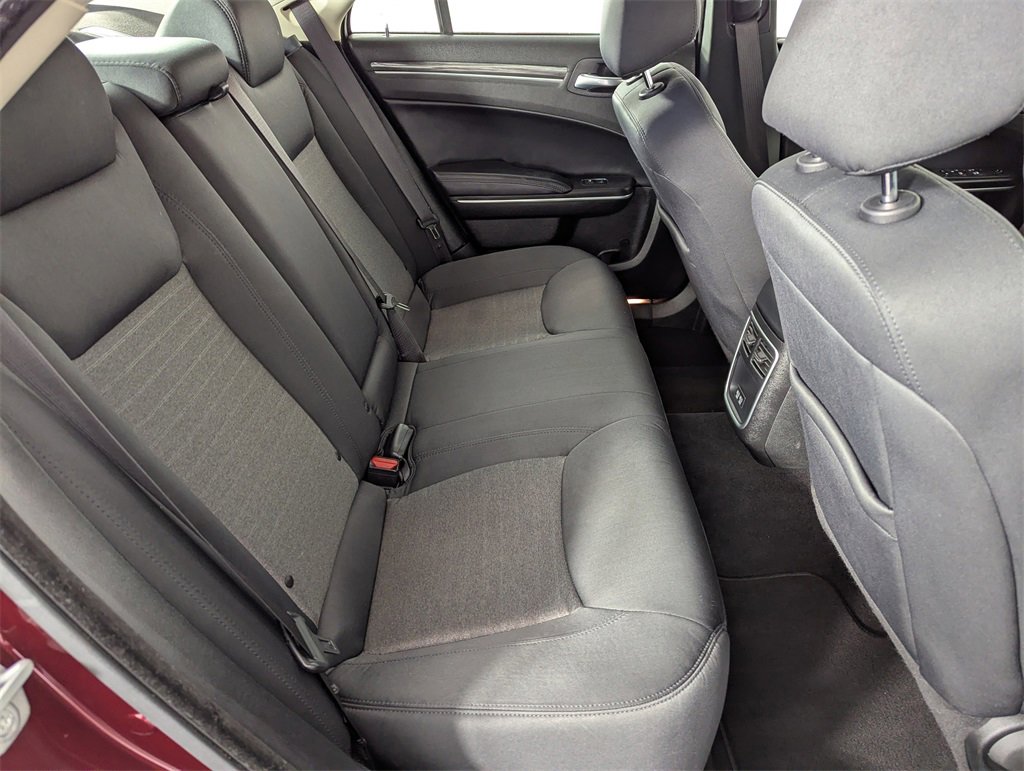 Used 2022 Chrysler 300 Touring image 30