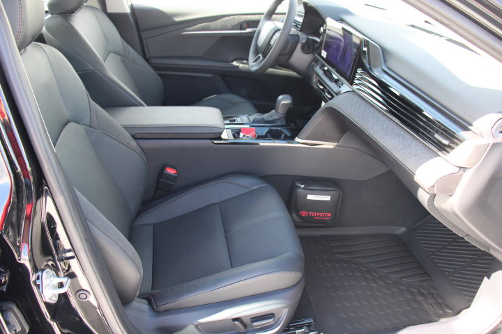 Certified 2025 Toyota Camry XLE image 20