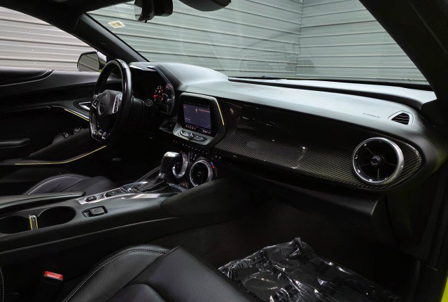 Used 2020 Chevrolet Camaro SS RWD image 12