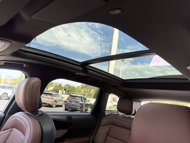 New 2026 Lincoln Nautilus Reserve AWD/4WD image 30