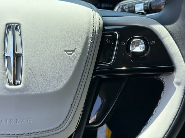 New 2026 Lincoln Aviator 2WD w/ Jet Appearance Package image 29