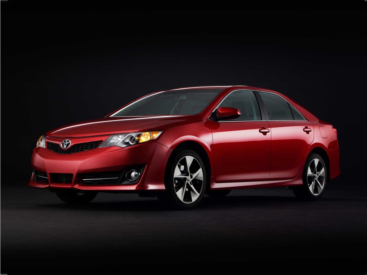 Used 2012 Toyota Camry SE FWD image 1