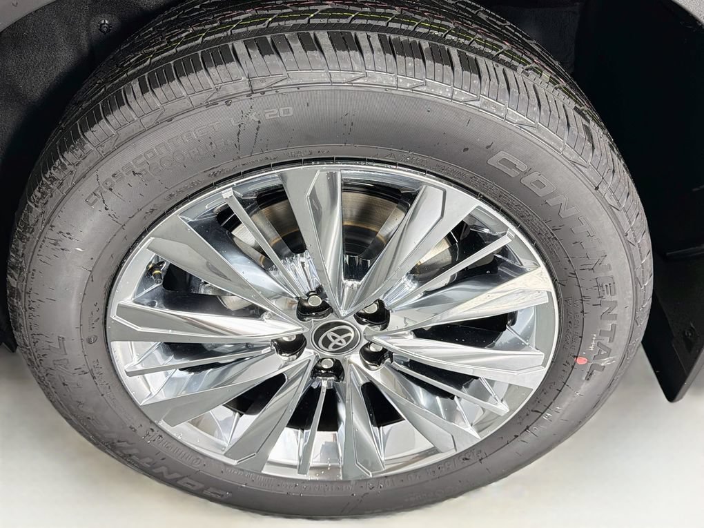 New 2026 Toyota Grand Highlander AWD image 31