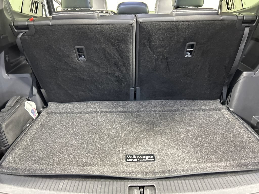 Used 2024 Volkswagen Atlas SE FWD image 19
