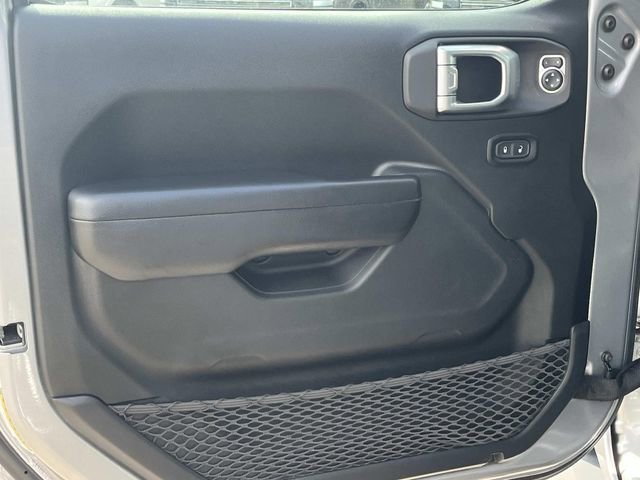 Used 2020 Jeep Wrangler Sport image 17