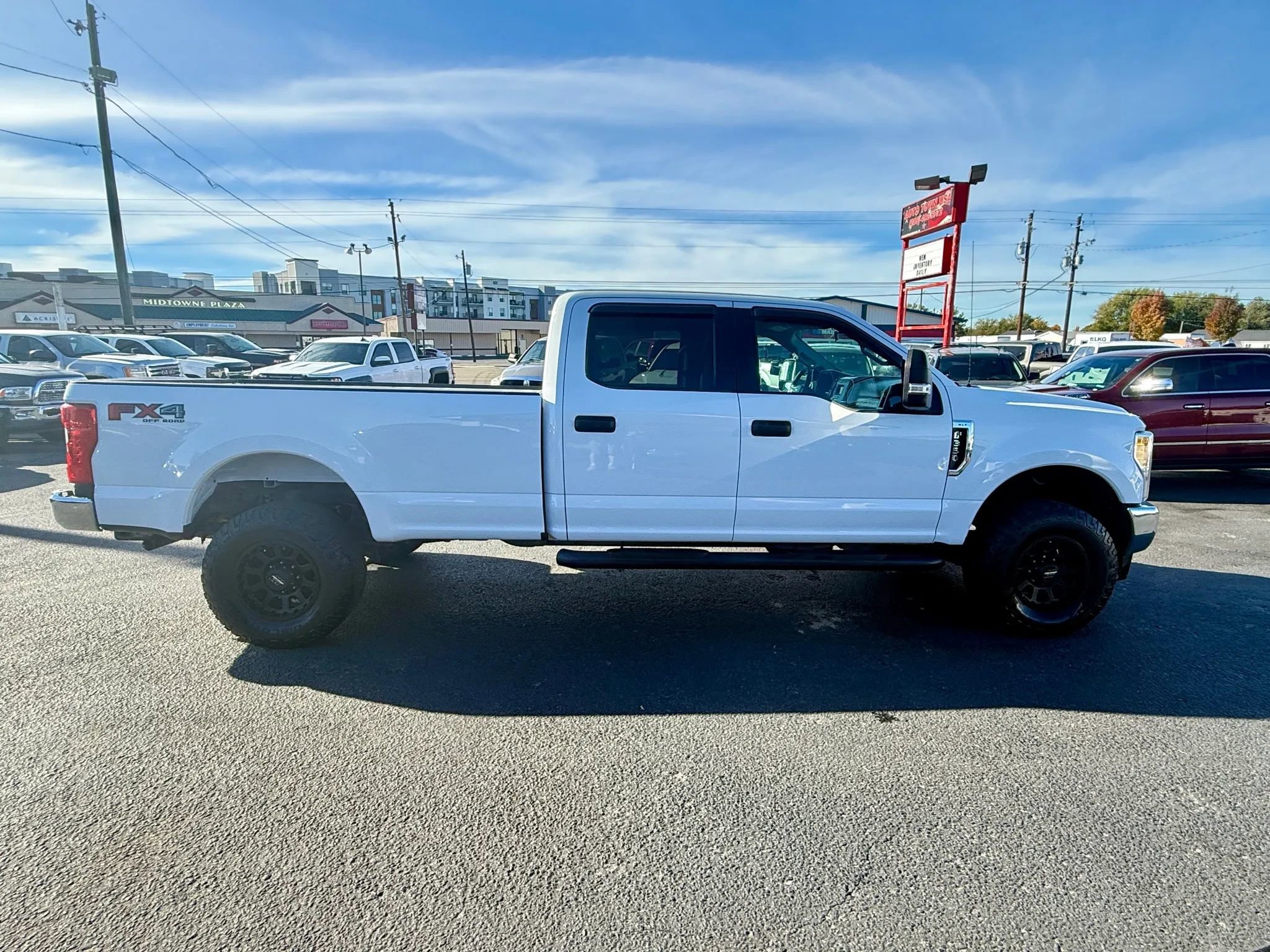 Used 2017 Ford F350 XLT w/ XLT Value Package image 6