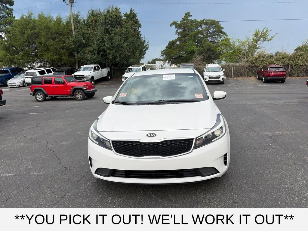 Used 2017 Kia Forte LX FWD image 2