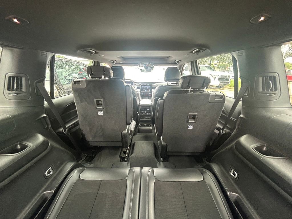 Used 2022 Jeep Grand Cherokee L Laredo RWD image 17