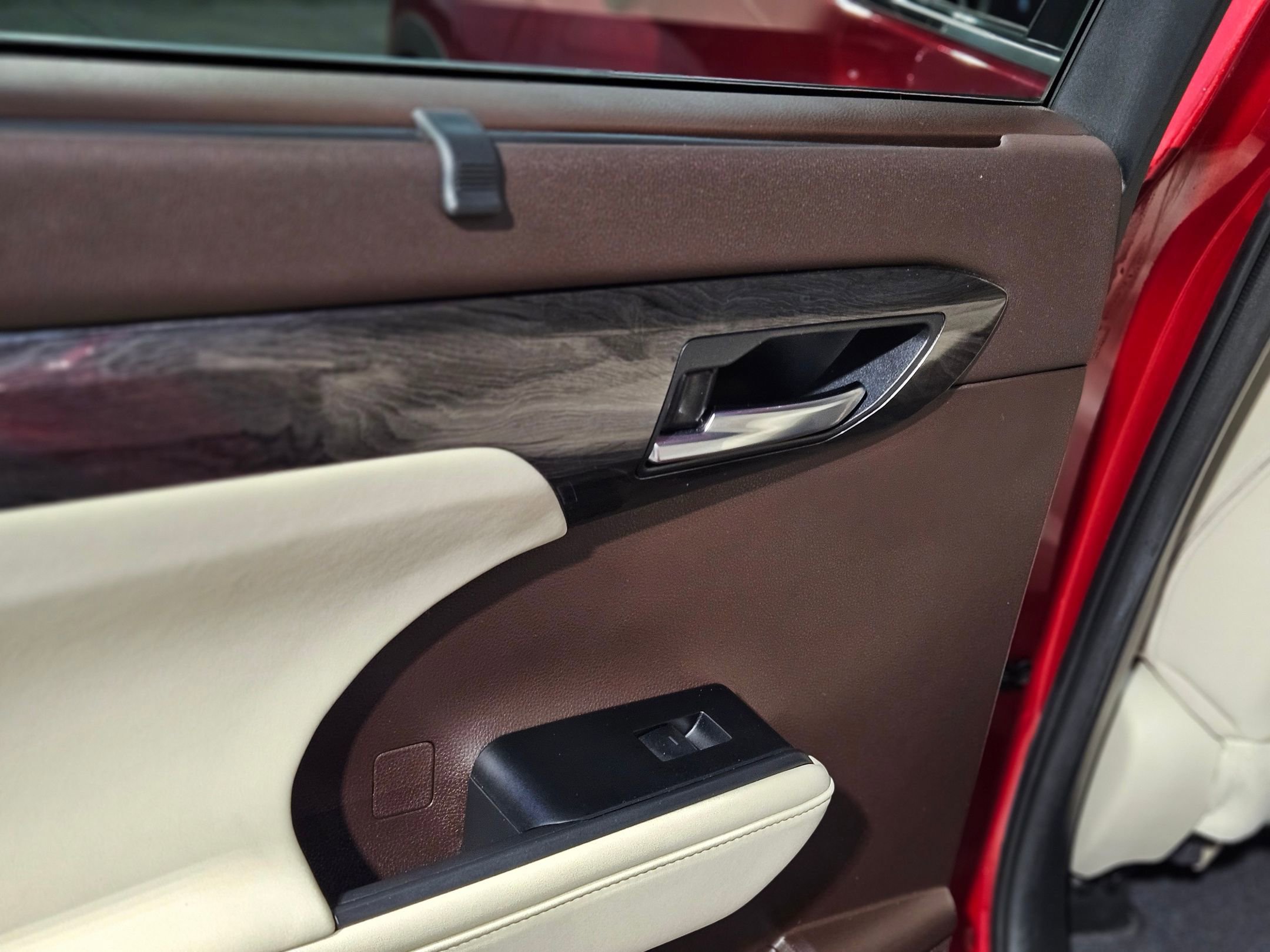 Used 2020 Toyota Highlander Limited image 37