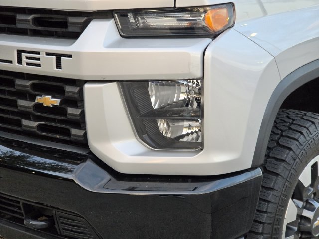 Used 2021 Chevrolet Silverado 2500 Custom w/ Custom Convenience Package AWD/4WD image 6