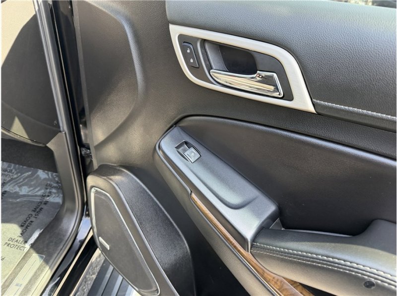 Used 2018 GMC Yukon XL Denali w/ Denali Ultimate Package image 38