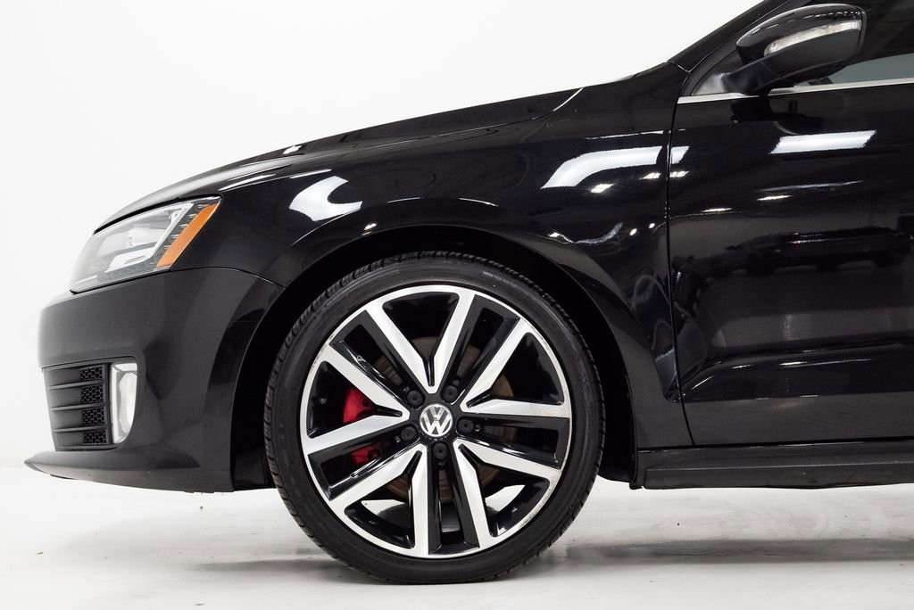 Used 2014 Volkswagen Jetta GLI Autobahn FWD image 28