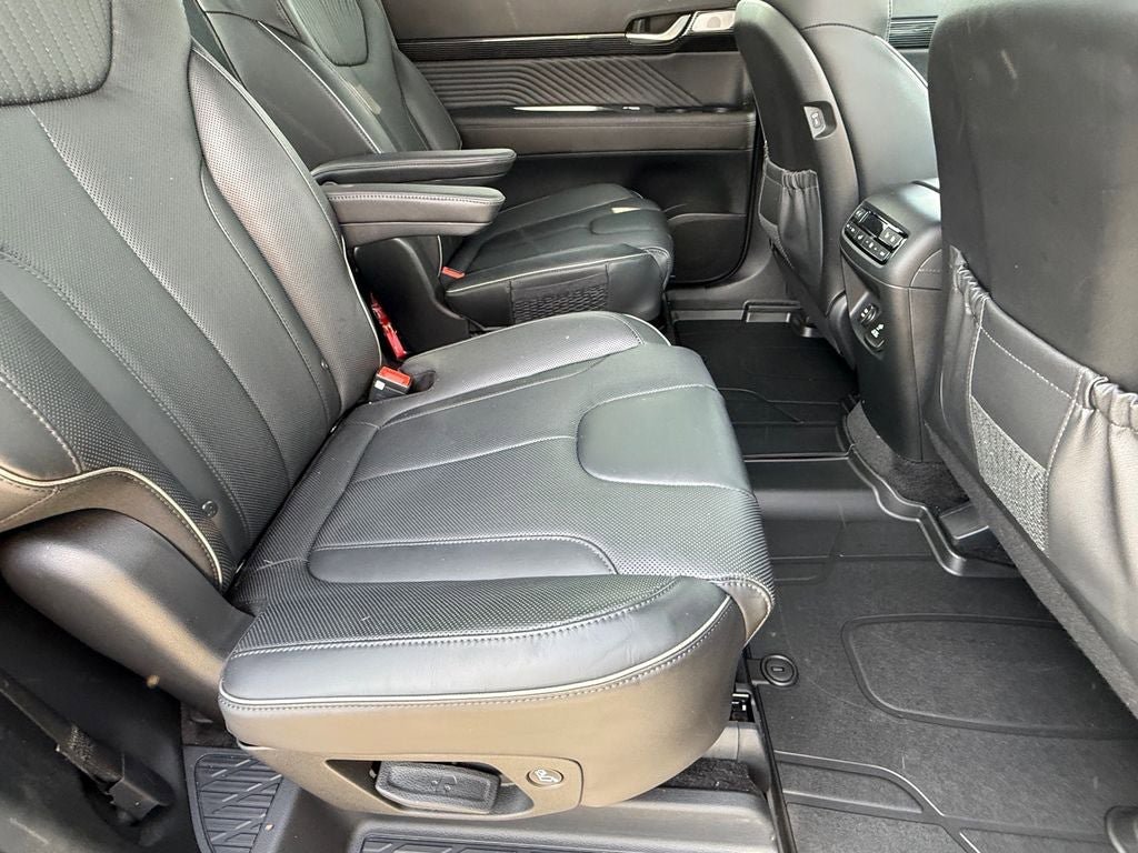Used 2024 Hyundai Palisade Calligraphy FWD image 11