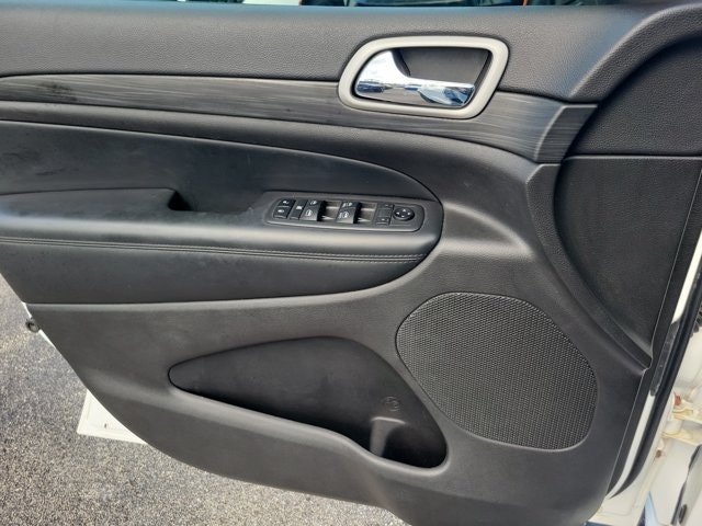 Used 2021 Jeep Grand Cherokee Laredo X RWD image 20