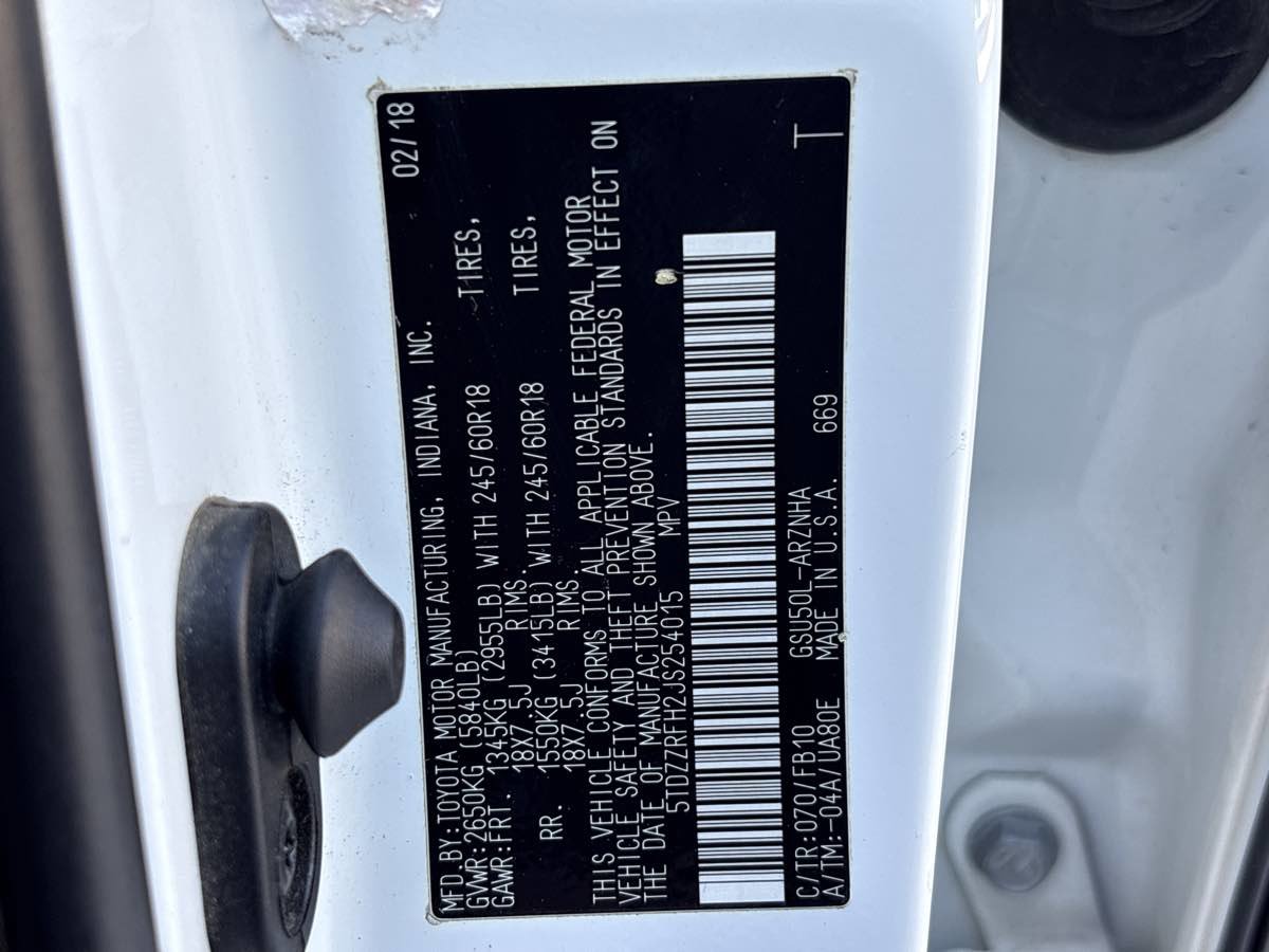 Used 2018 Toyota Highlander LE image 33