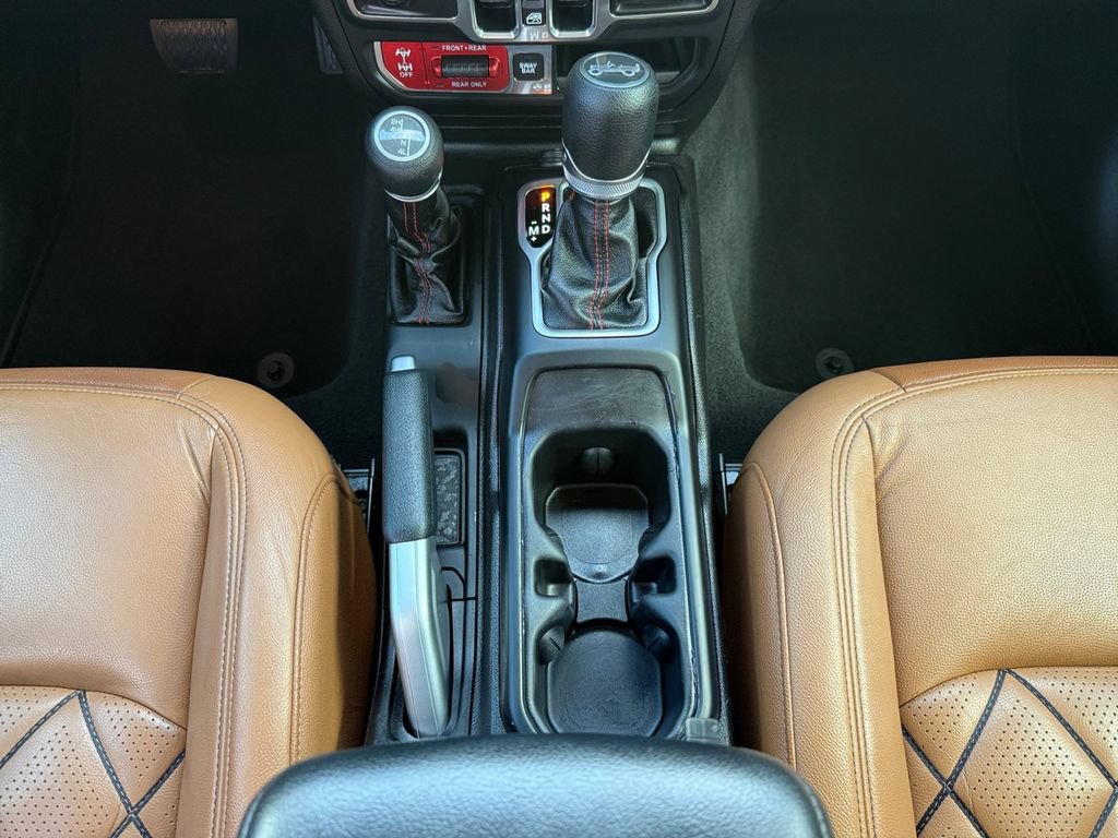 Used 2018 Jeep Wrangler Unlimited Rubicon AWD/4WD image 15