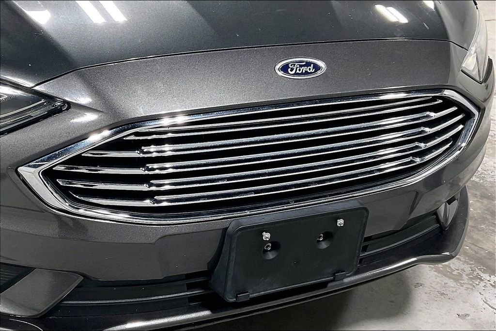 Used 2018 Ford Fusion SE w/ Fusion SE Technology Package image 36