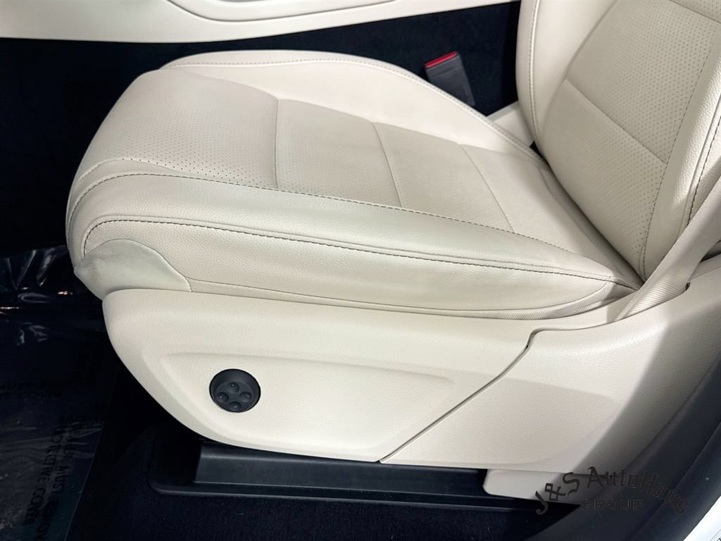 Used 2022 Mercedes-Benz GLE 350 w/ 3rd Row Seat Package image 26