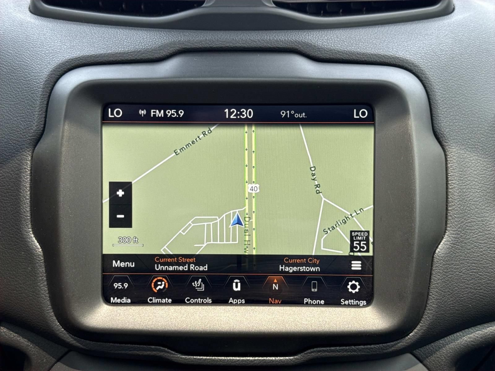 Used 2023 Jeep Renegade Trailhawk AWD/4WD image 10