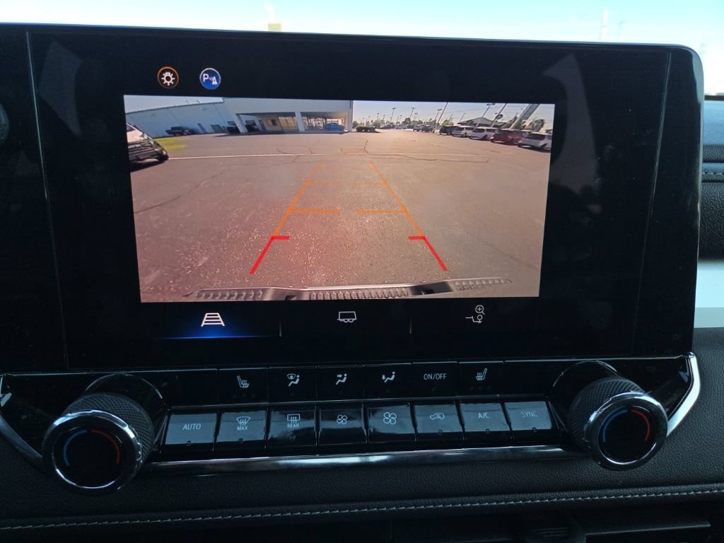 Used 2023 Chevrolet Colorado LT w/ LT Convenience Package II AWD/4WD image 34