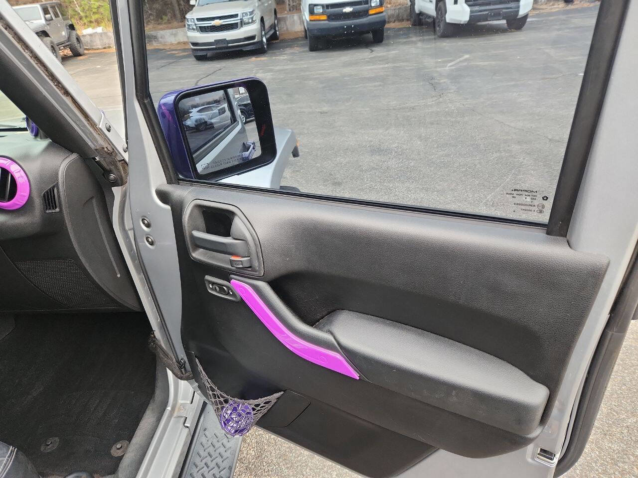 Used 2014 Jeep Wrangler Unlimited Sahara w/ Max Tow Package image 22